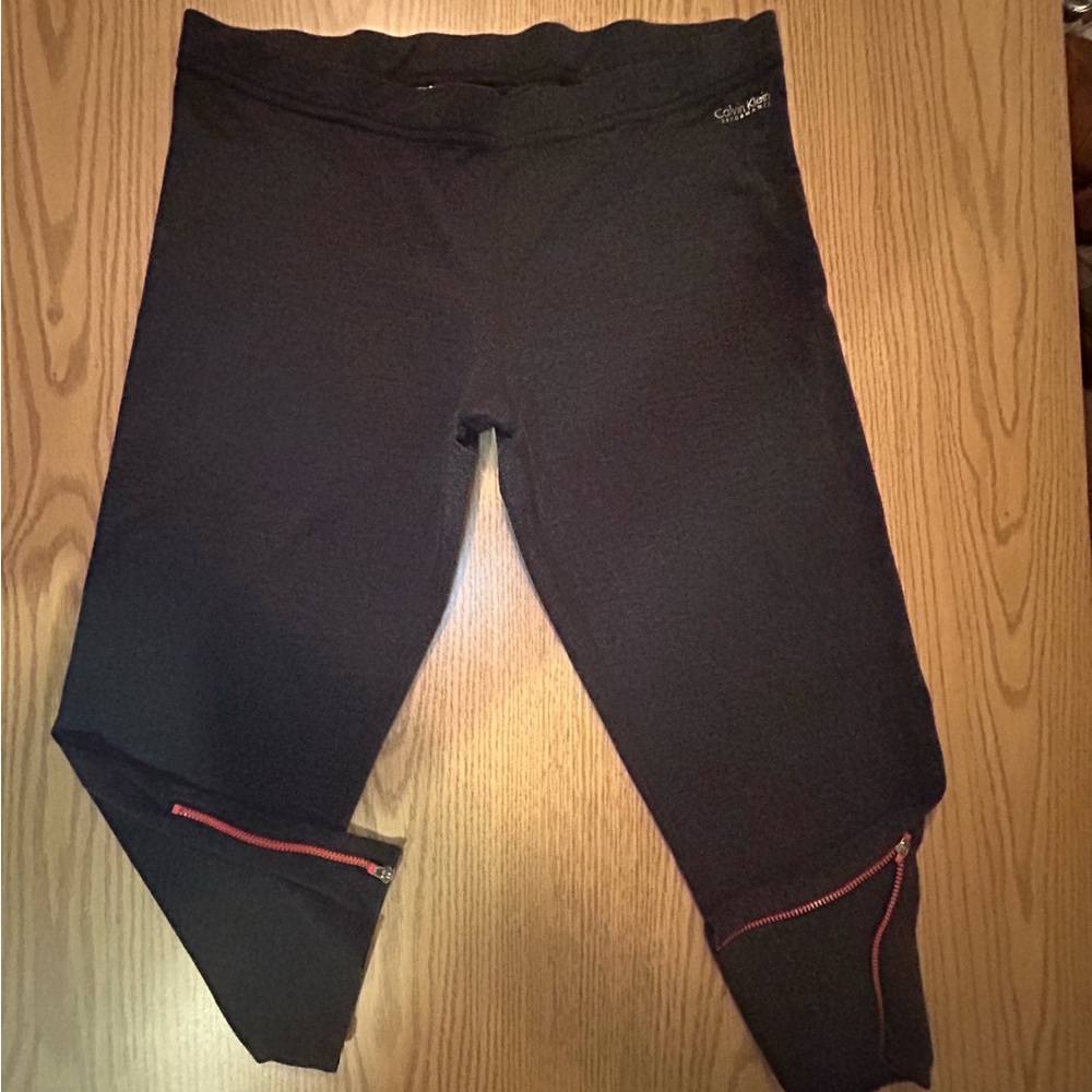 NWOT Gray Calvin Klein Performance Cropped Pants  w/ Orange Zippered Mid Leg Hem